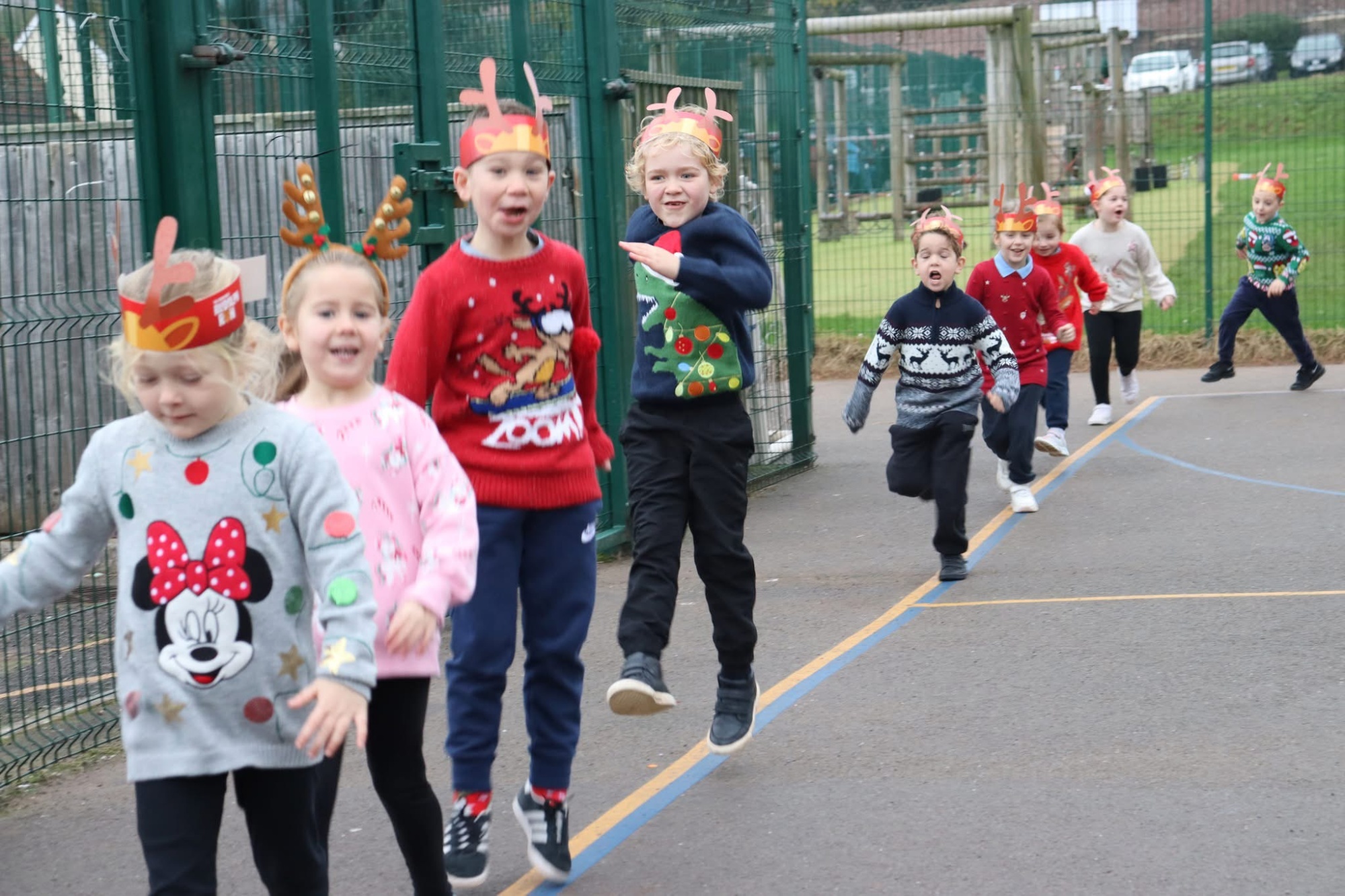 Pupils completing the Rowcroft Hospice Rudolph Run